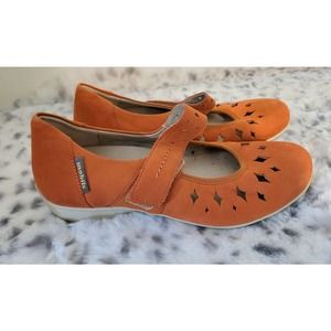 Mobils Shoes Women GENUINE Leather Orange/carrot Color Size 7